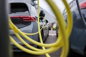 Vorsicht vor billigen Ladekabeln fürs E-Auto